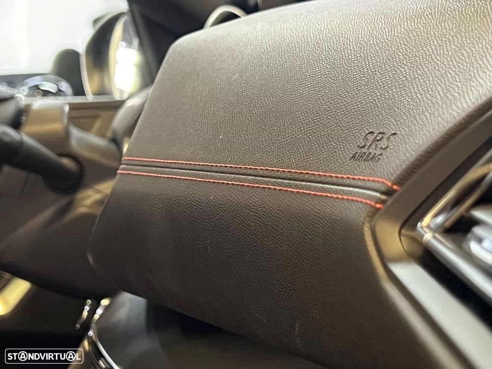 Peugeot 308 1.2 PureTech GT Line - 33