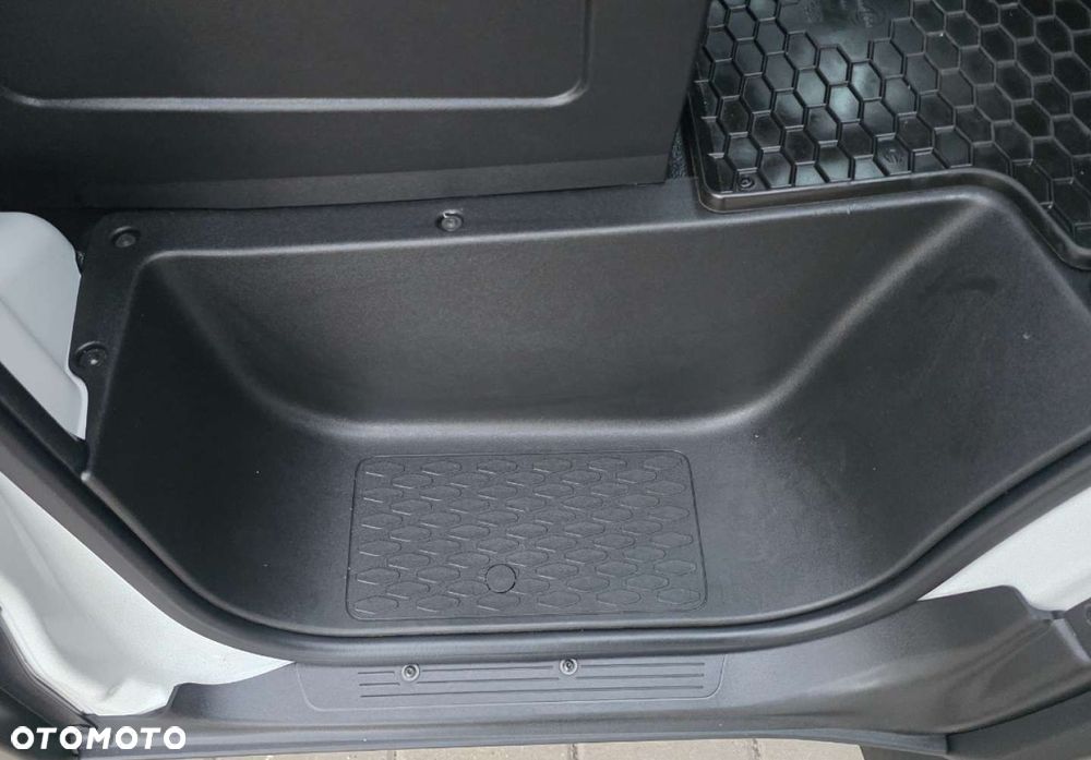 Iveco Daily 35S16 - 28