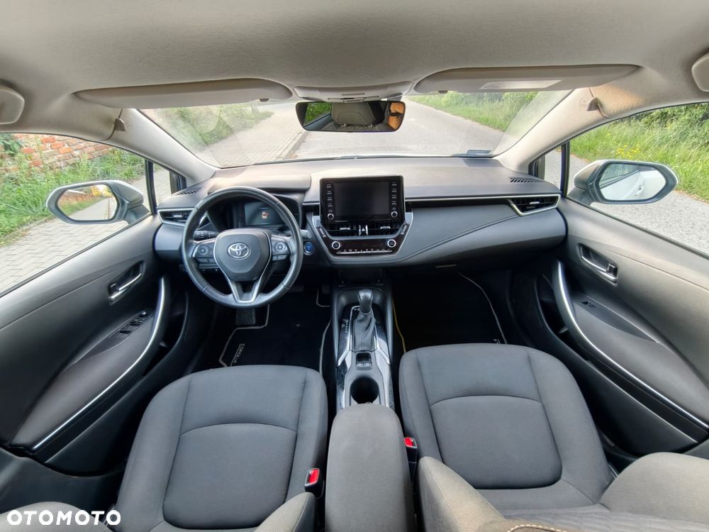 Toyota Corolla 1.8 Hybrid Executive - 10