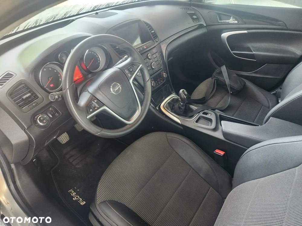 Opel Insignia 1.6 T Cosmo - 4