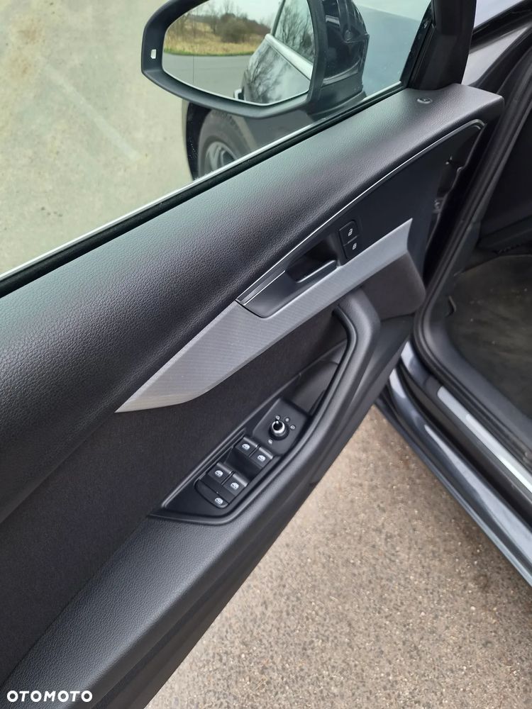 Audi A4 Avant 2.0 TDI S tronic - 8