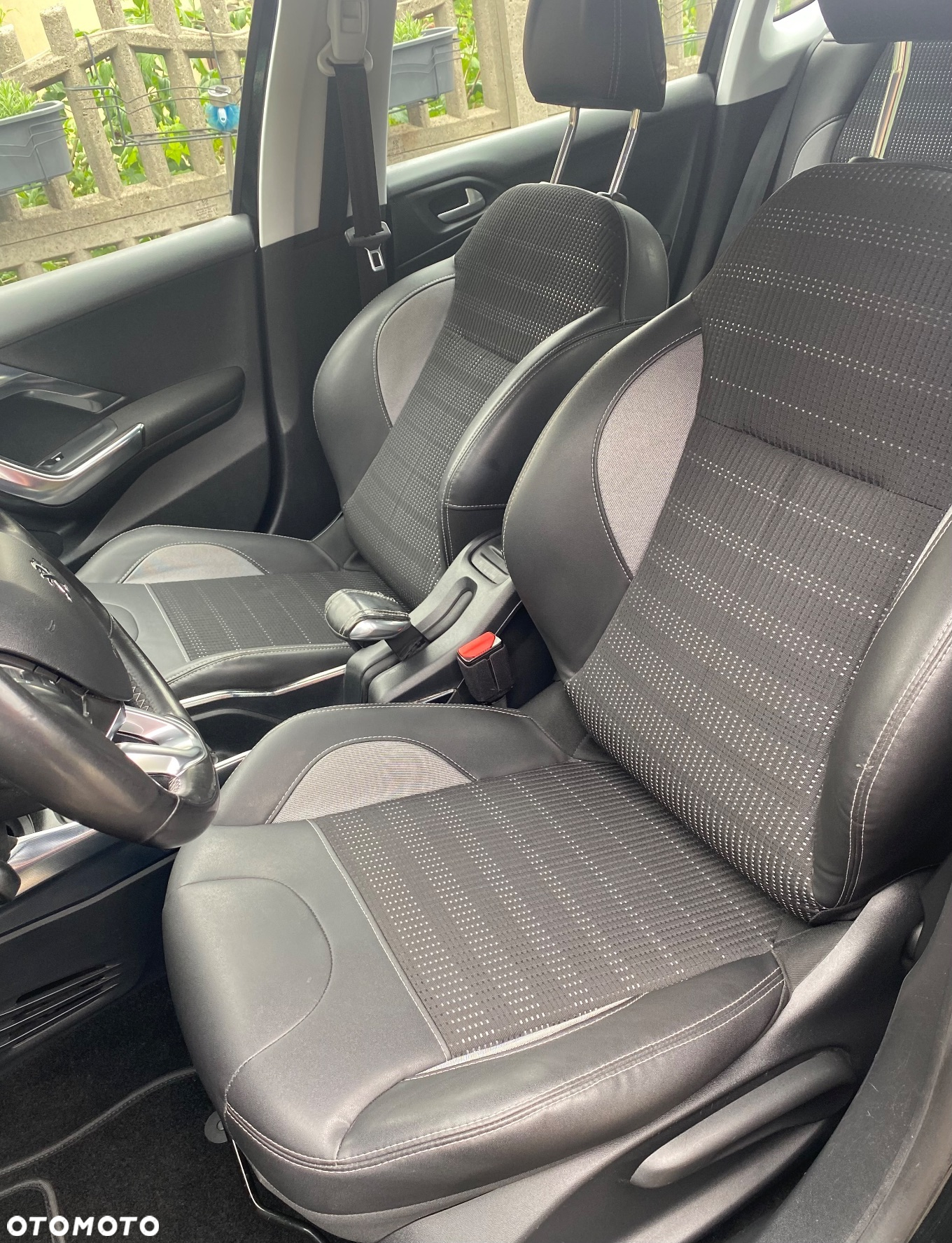 Peugeot 2008 1.6 VTi Allure - 14