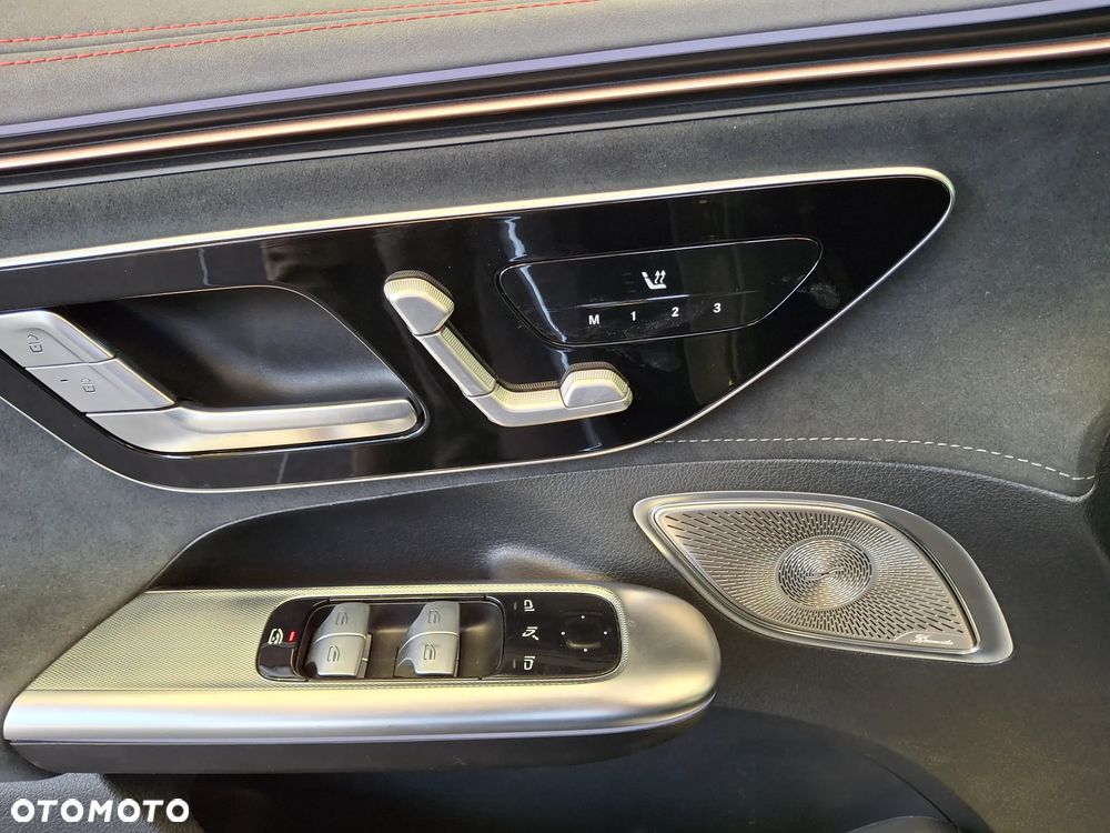 Mercedes-Benz EQE 350 89kWh 4-Matic AMG Line - 24