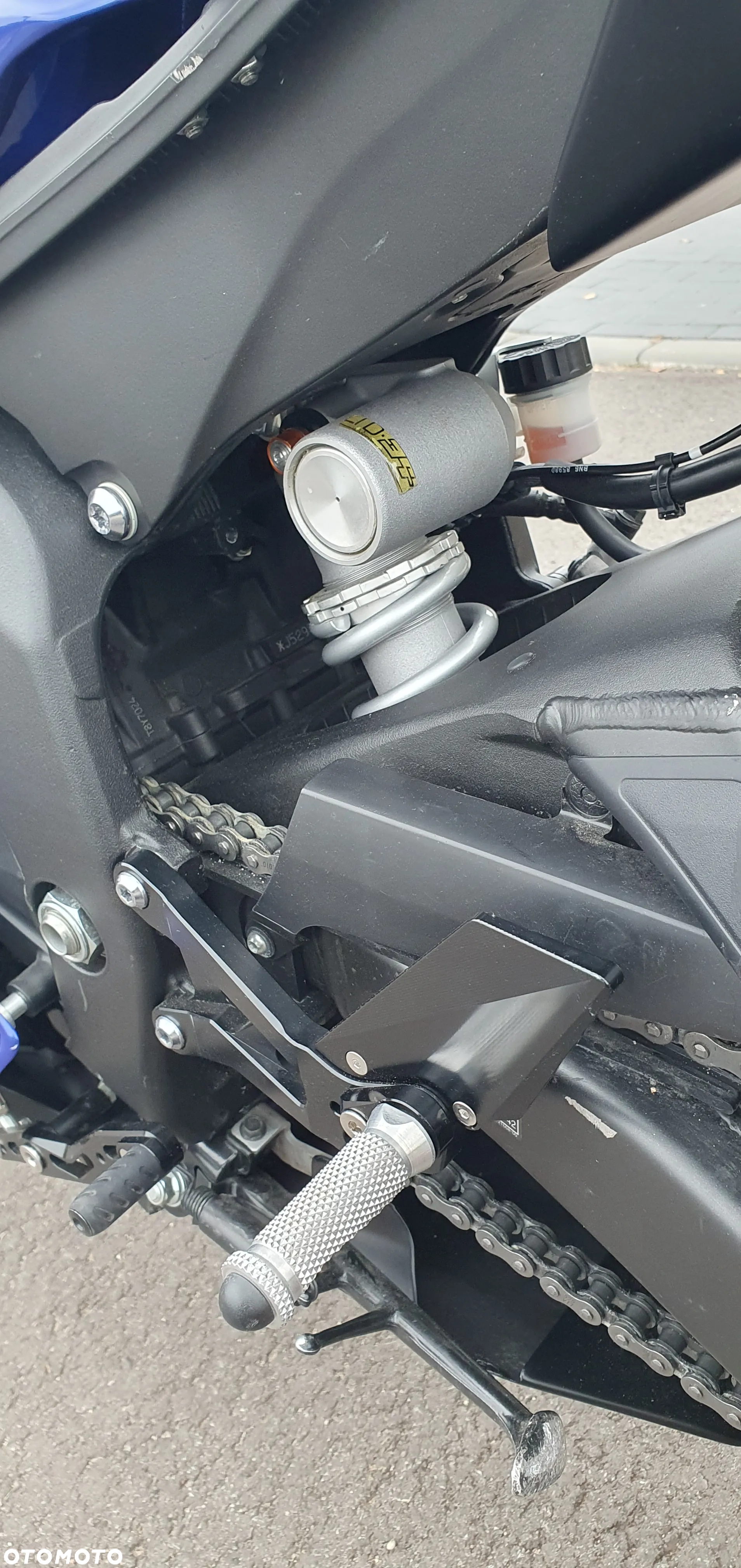 Yamaha R6 - 15