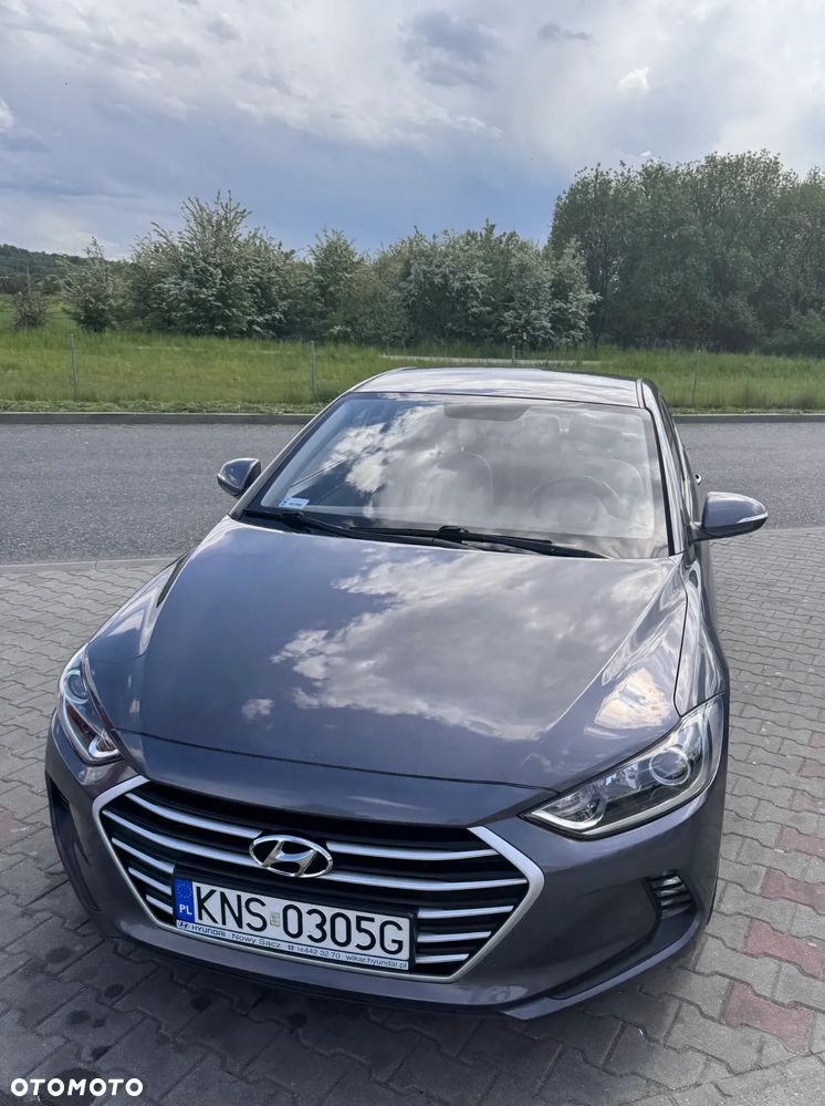 Hyundai Elantra - 6