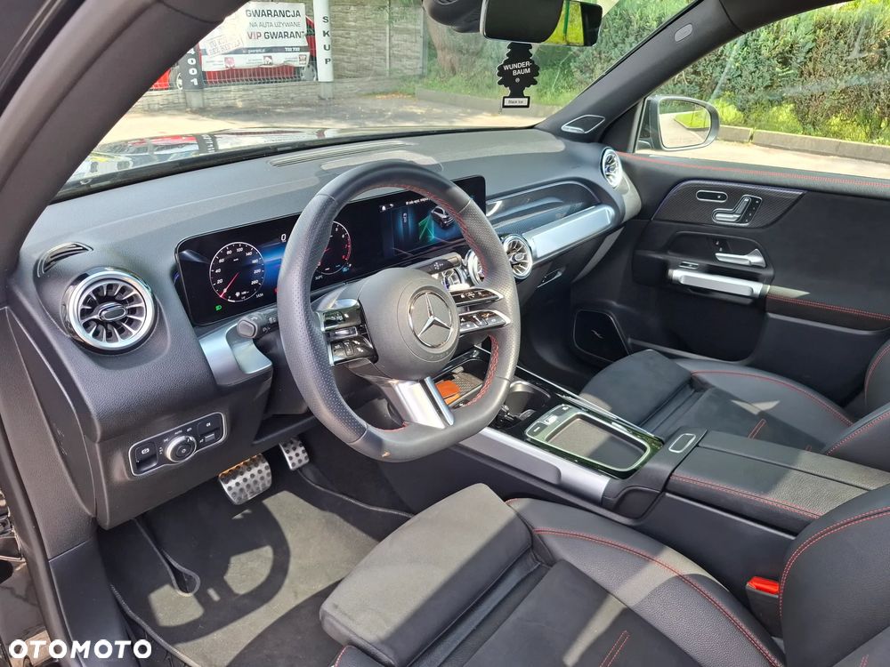 Mercedes-Benz GLB 250 4-Matic AMG Line 8G-DCT - 11
