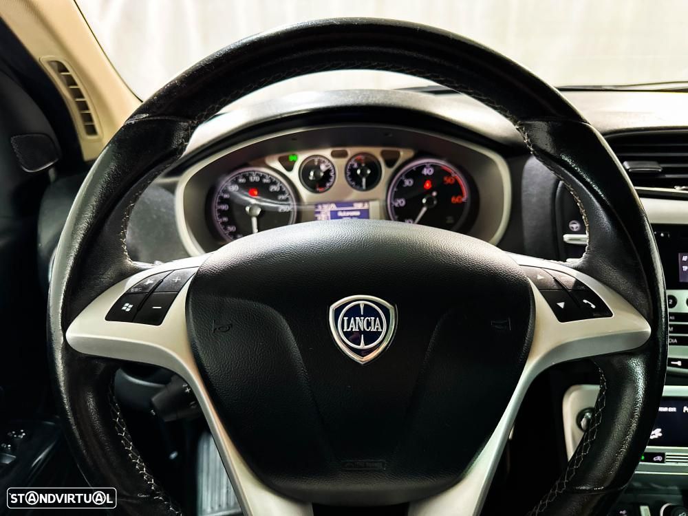 Lancia Delta 1.6 M-Jet Platino - 44