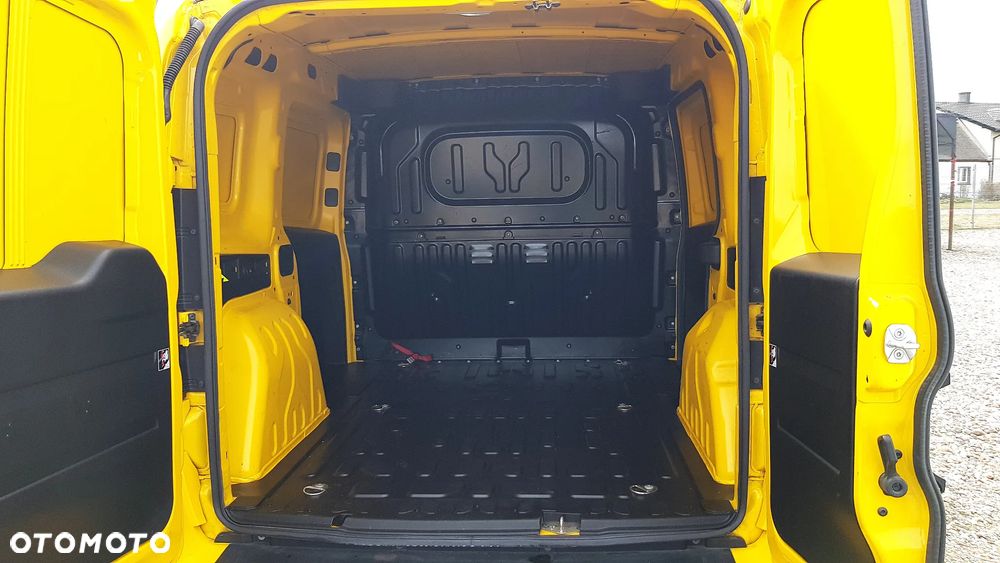 Fiat Doblo Maxi Active - 31