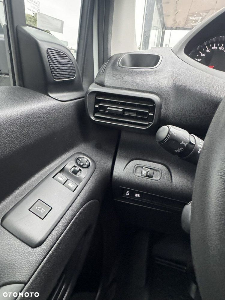 Peugeot Partner - 26