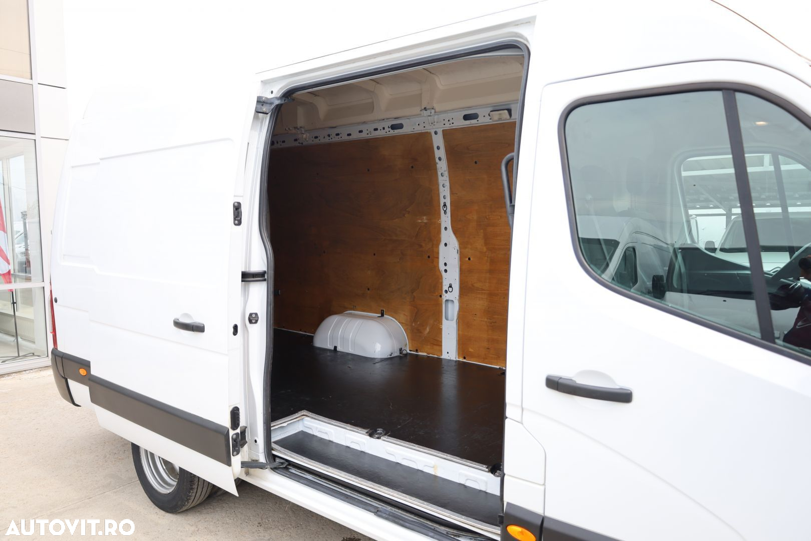 Opel Movano - 11