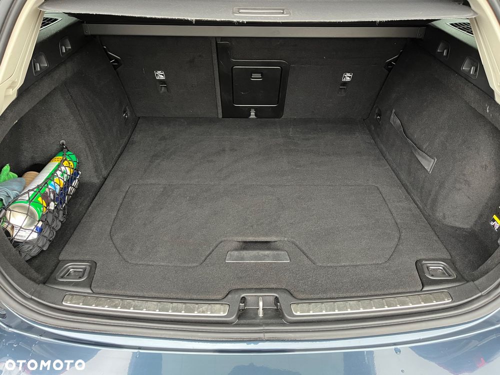 Volvo V60 Cross Country D4 AWD Geartronic Pro - 26