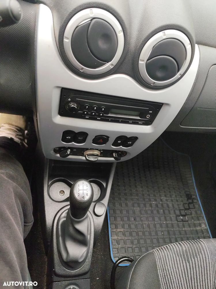 Dacia Sandero 1.2 Preference - 8