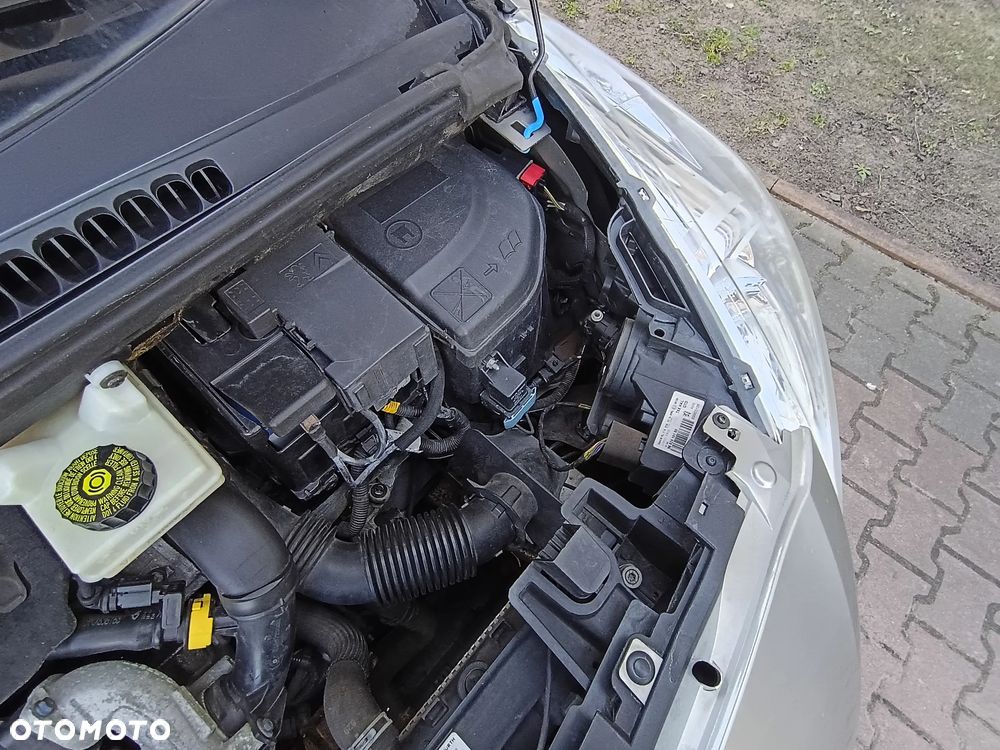 Peugeot 5008 1.6 HDi Premium - 29