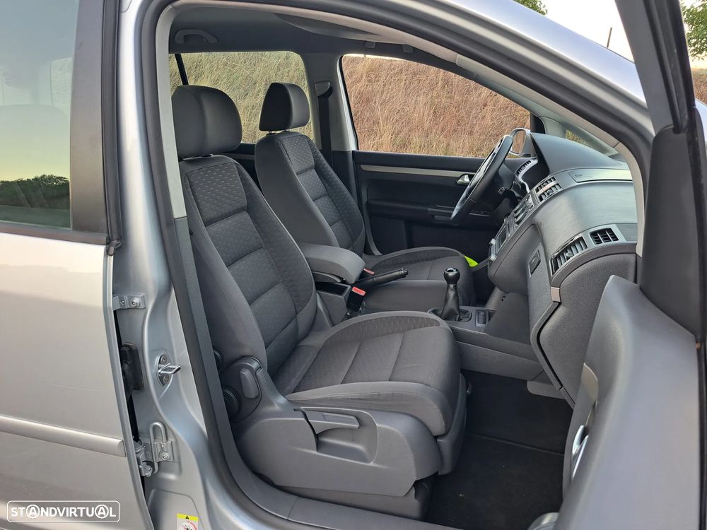 VW Touran 1.9 TDi Conceptl BlueM. 7L - 13