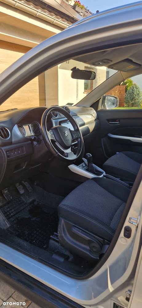 Suzuki Vitara 1.6 Comfort 2WD - 9