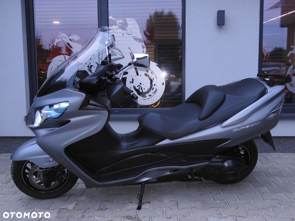 Suzuki Burgman - 14