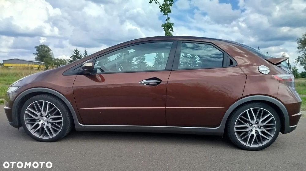 Honda Civic Hatchback 08-12 - 7