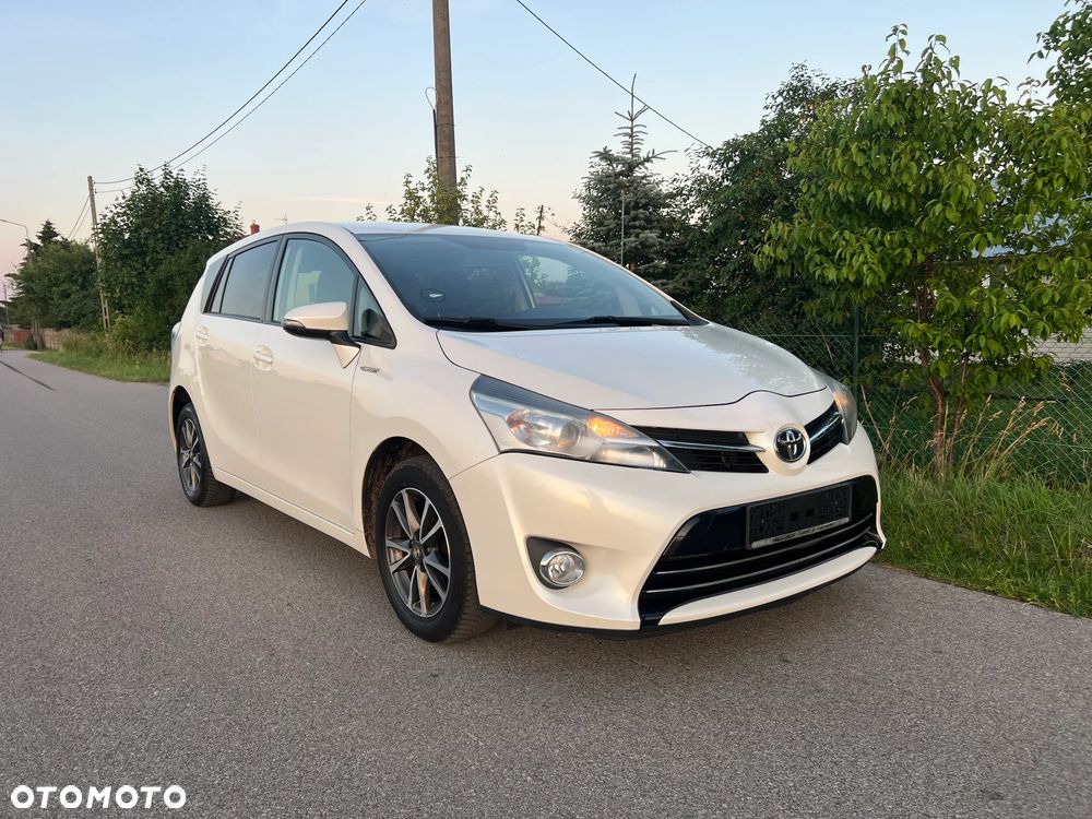 Toyota Verso 2.0 D-4D Premium - 2