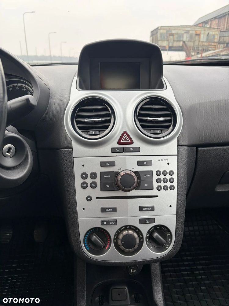 Opel Corsa - 12