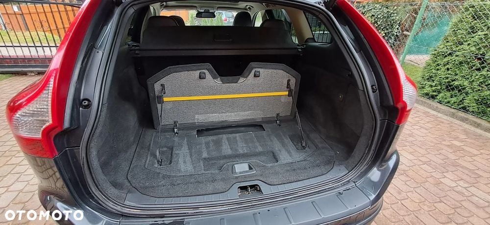Volvo XC 60 3.2 AWD Summum - 8
