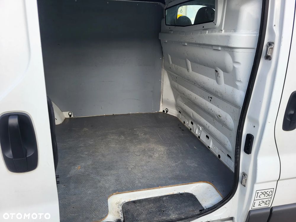 Renault Trafic - 34