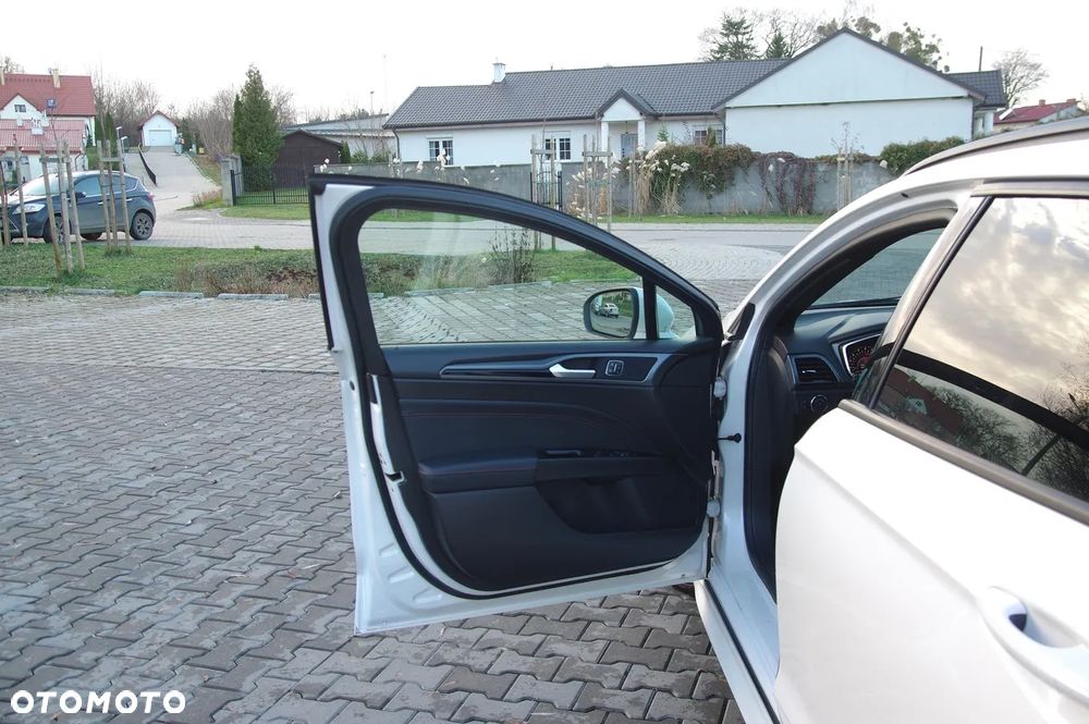 Ford Mondeo 2.0 TDCi Bi-Turbo ST-Line X PowerShift - 21