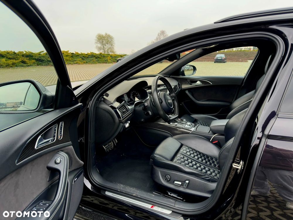 Audi RS6 Avant - 15