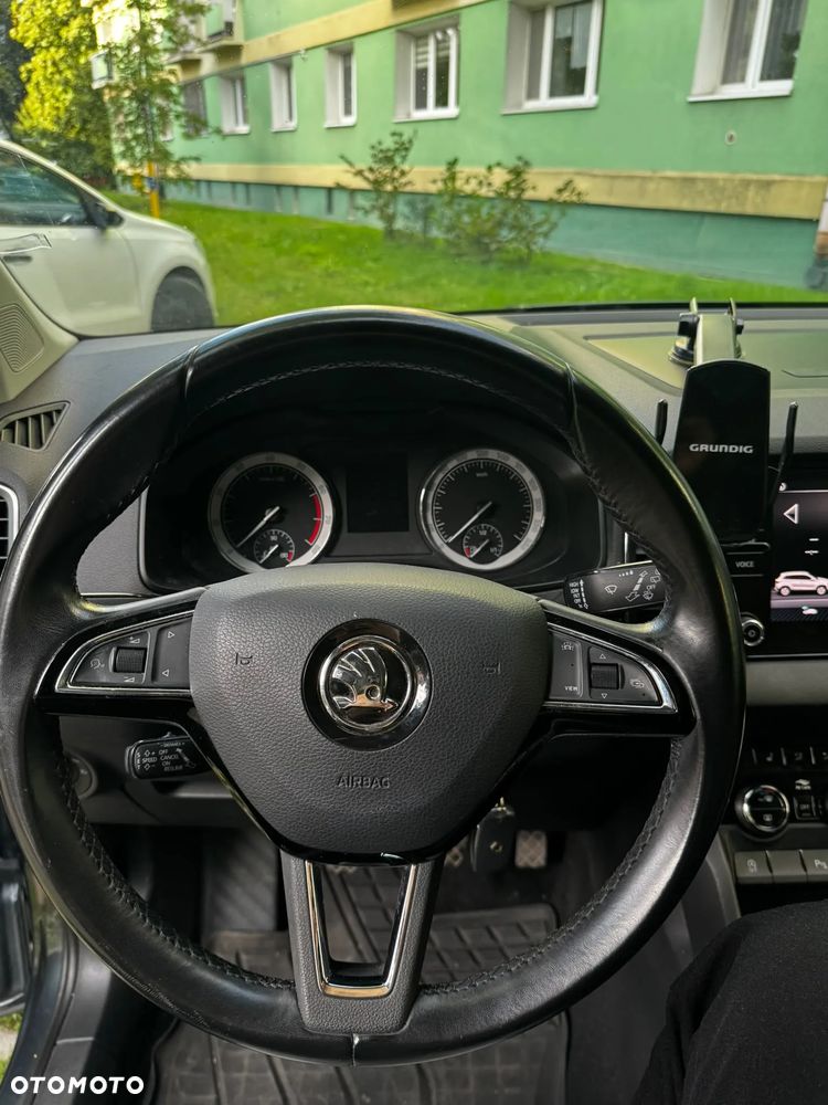 Skoda Karoq 1.5 TSI ACT GPF 4x2 Sportline - 4
