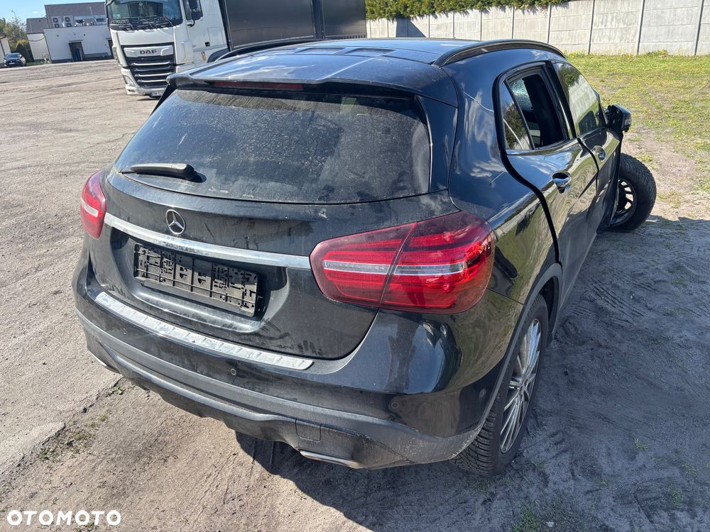 Mercedes-Benz GLA 200 7G-DCT Edition 1 - 1