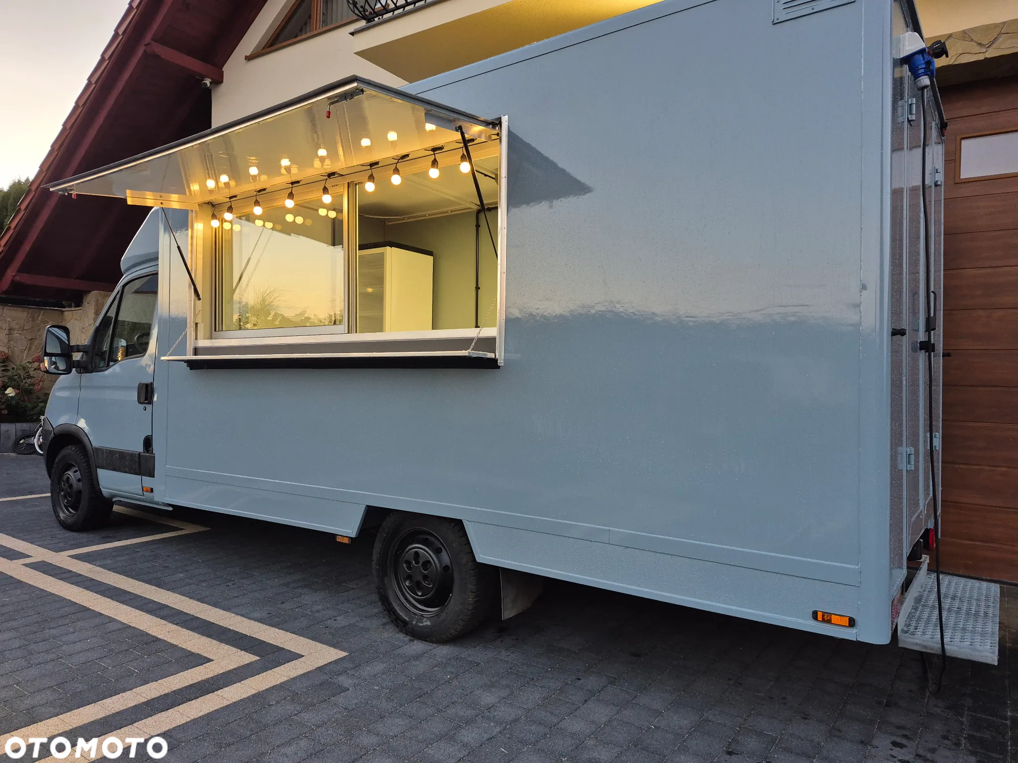 Iveco Food Truck Sklep Bar Specjalny - 14