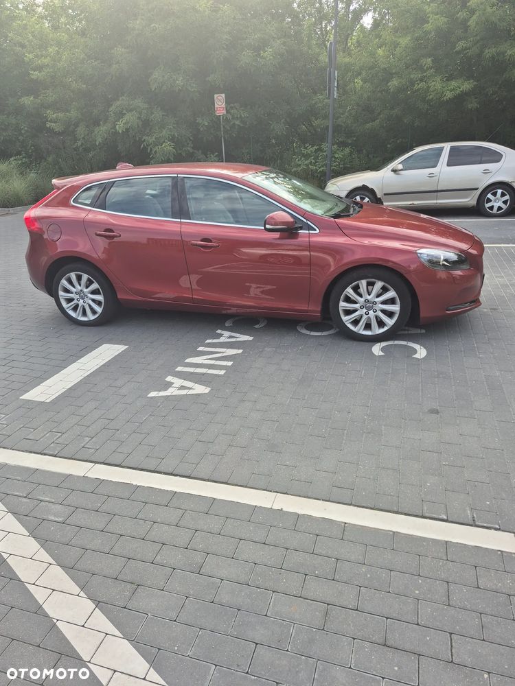 Volvo V40 D3 Summum - 6