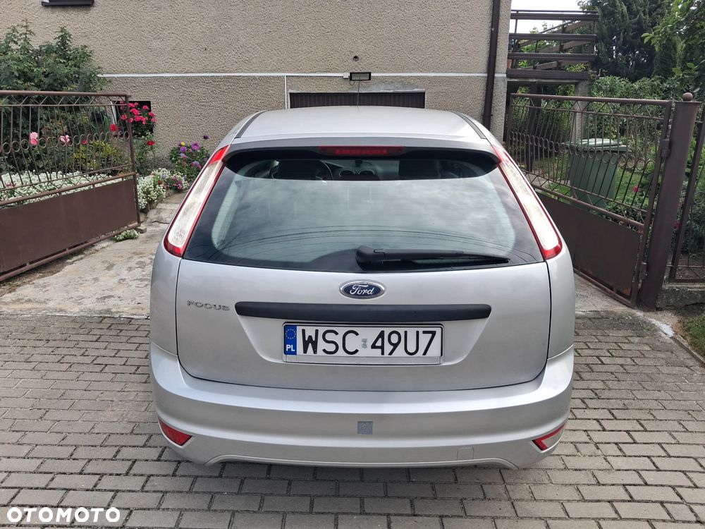 Ford Focus 1.8 FF Trend - 15