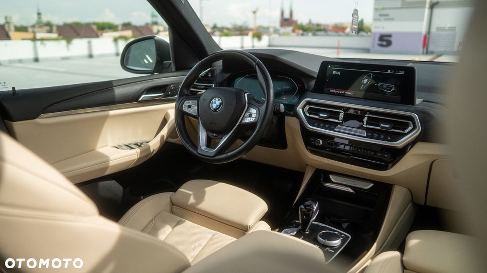 BMW X3 xDrive30i Luxury Line - 12