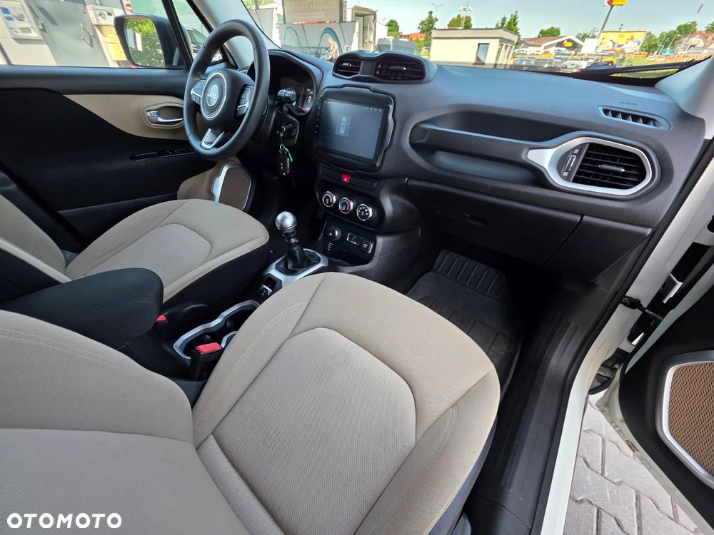 Jeep Renegade - 12