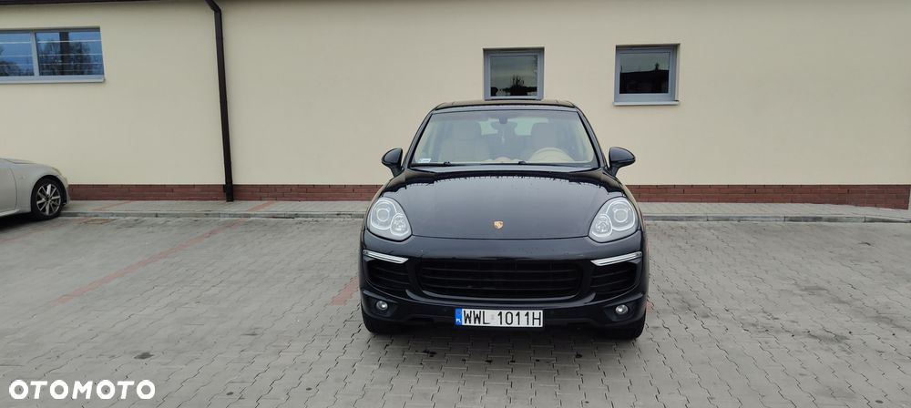 Porsche Cayenne Standard - 3
