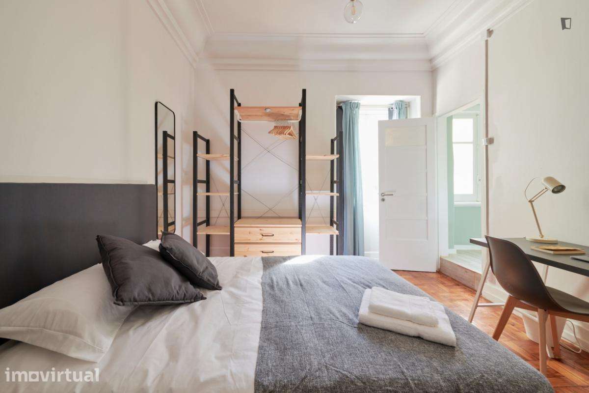 Quarto - localizado em Marquês de Pombal Lisbon - Grande imagem: 3/25