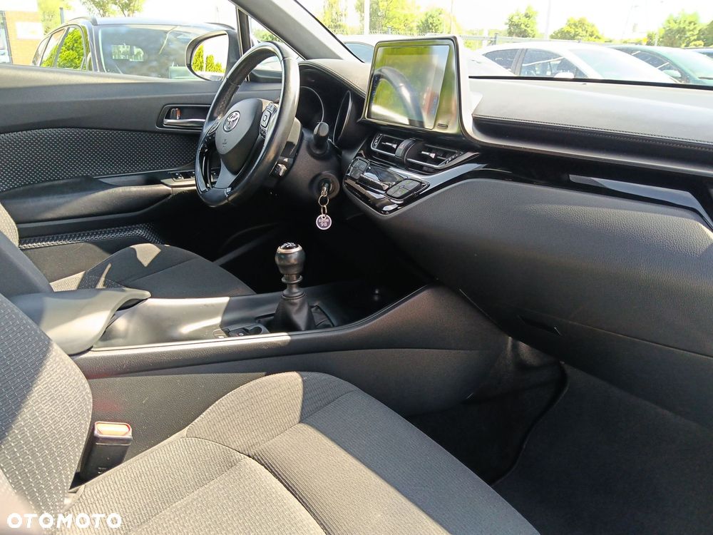 Toyota C-HR 1.2 T GPF Premium - 9