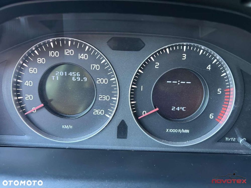 Volvo XC 60 - 12