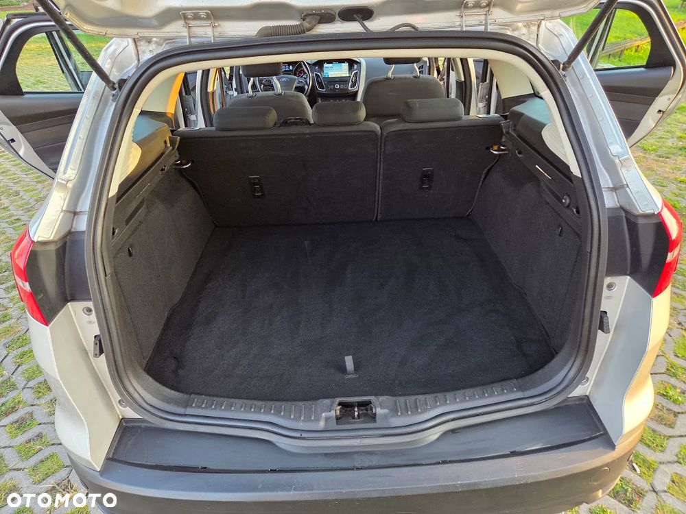Ford Focus 1.5 TDCi SYNC Edition - 23