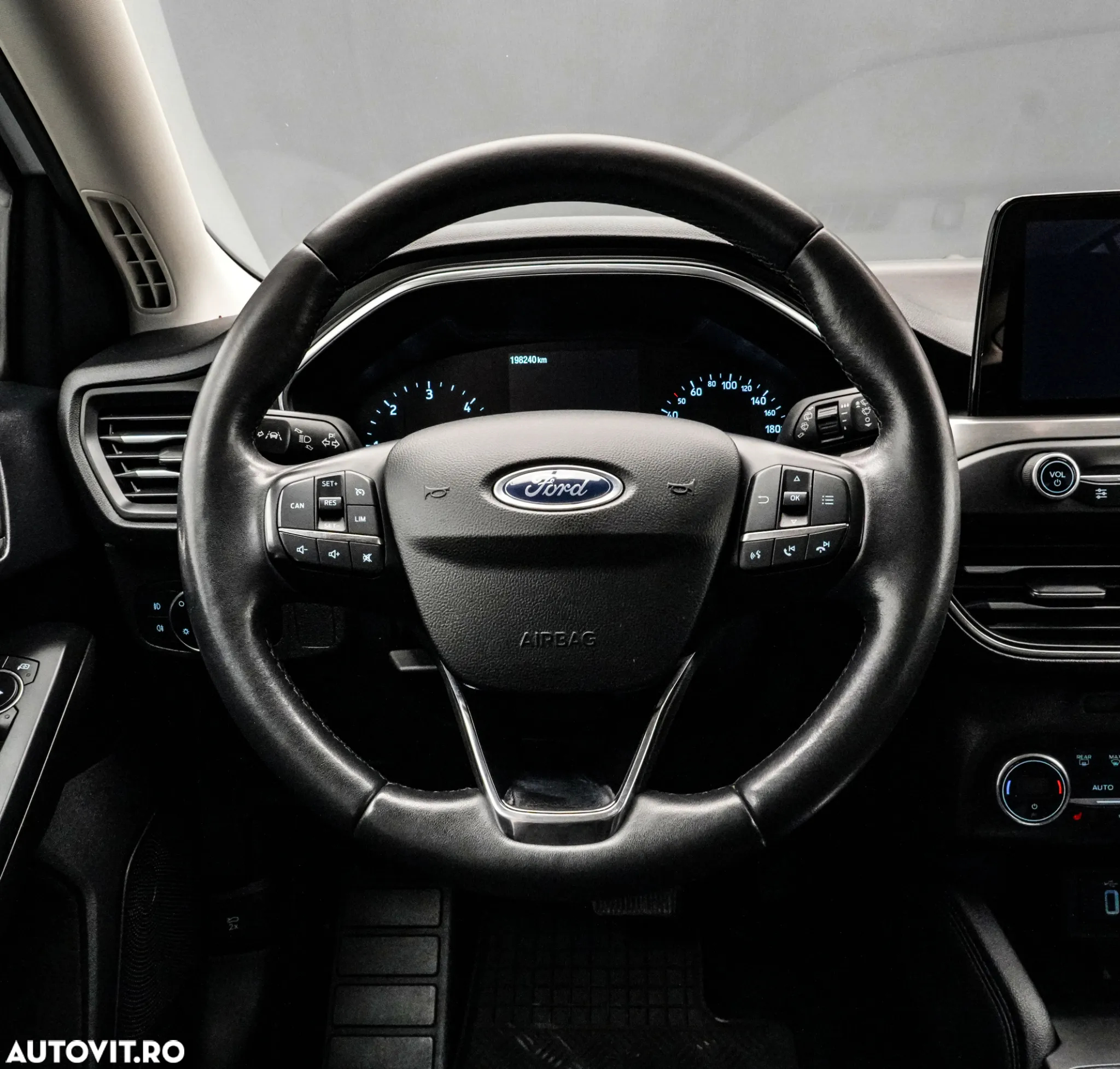 Ford Focus 2.0 EcoBlue Titanium Business - 15