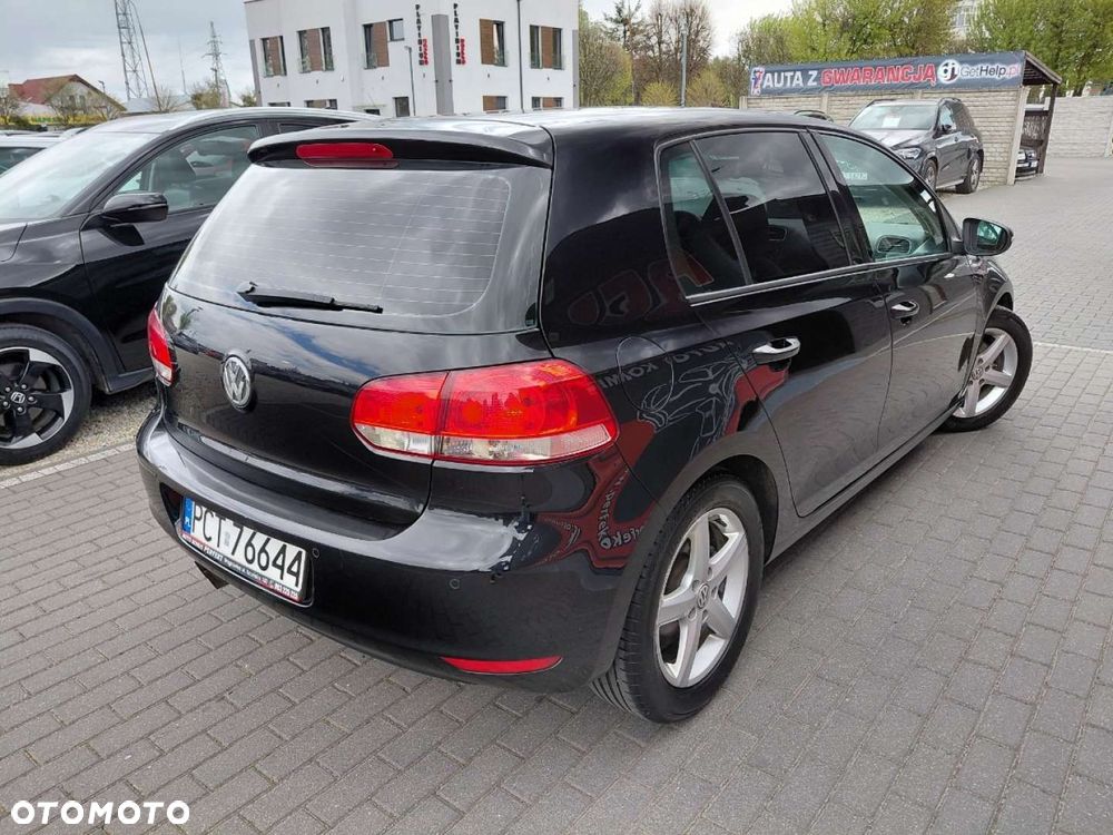 Volkswagen Golf - 8