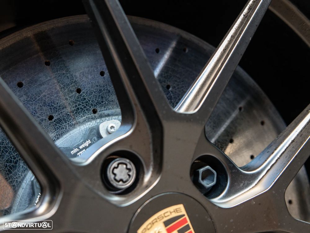 Porsche Taycan Turbo GT Weissach - 26