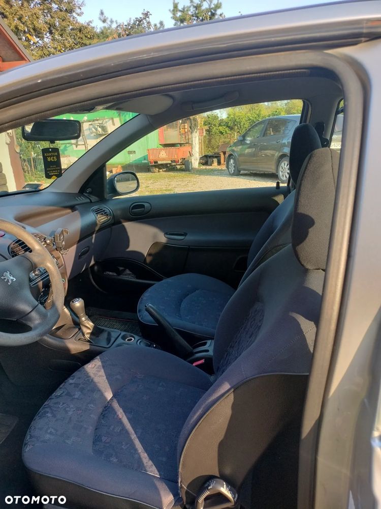 Peugeot 206 - 9
