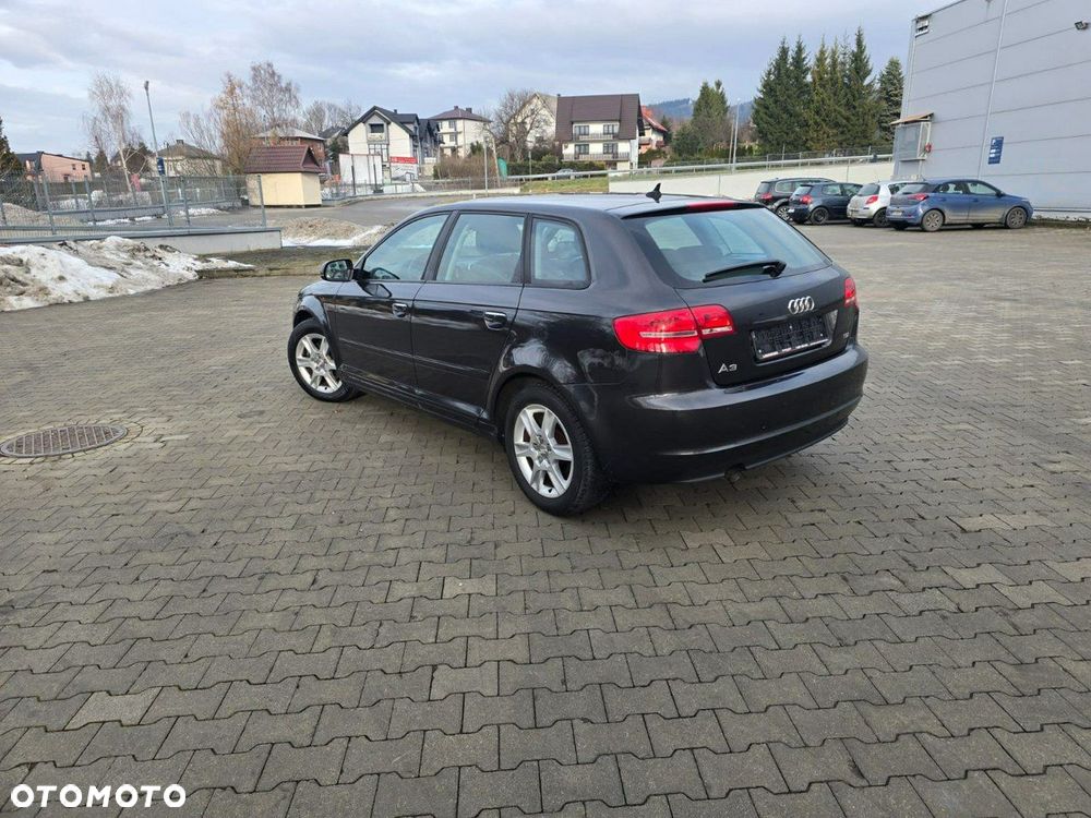 Audi A3 Sportback - 2
