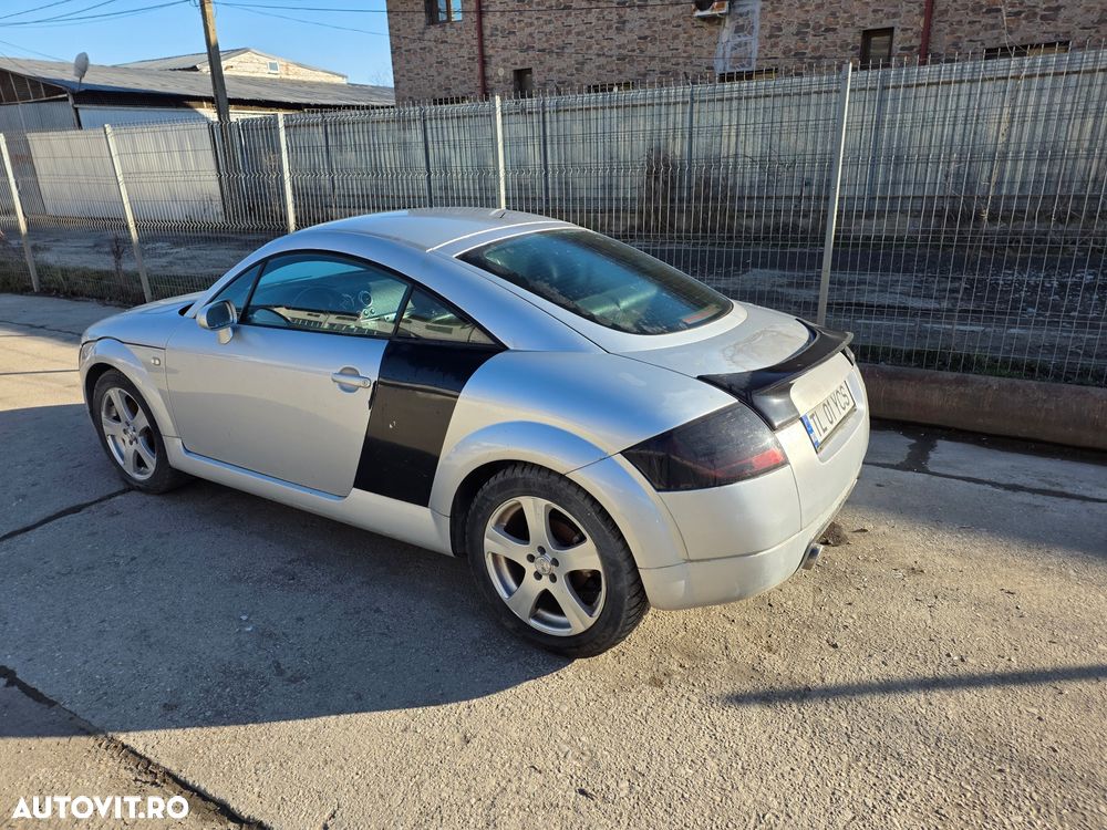 Audi TT 1.8 T quattro - 1