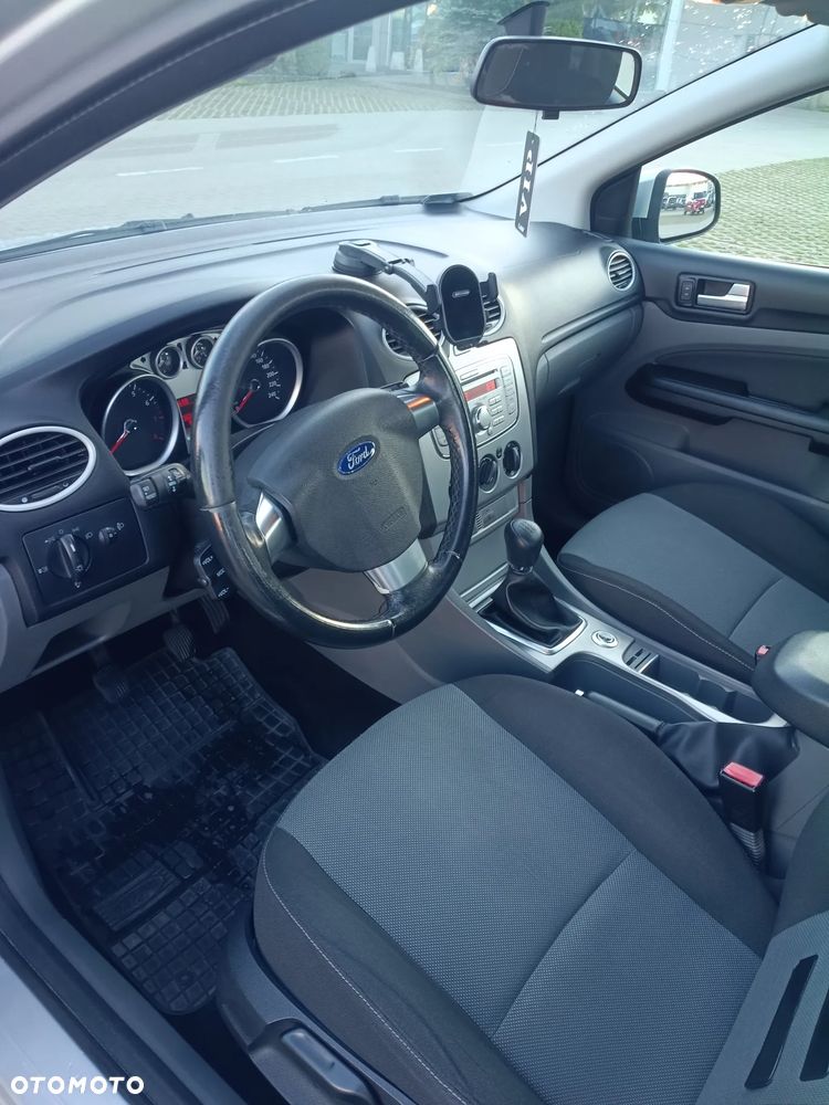 Ford Focus - 8