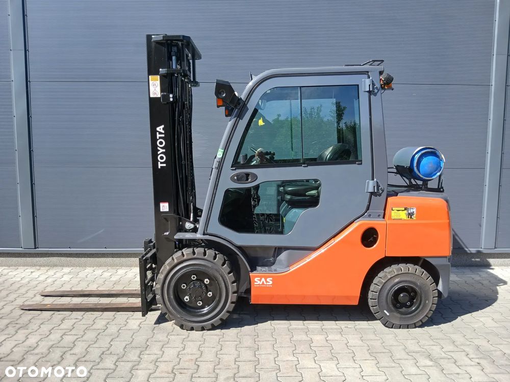 Toyota 02-8FGF30 - 9