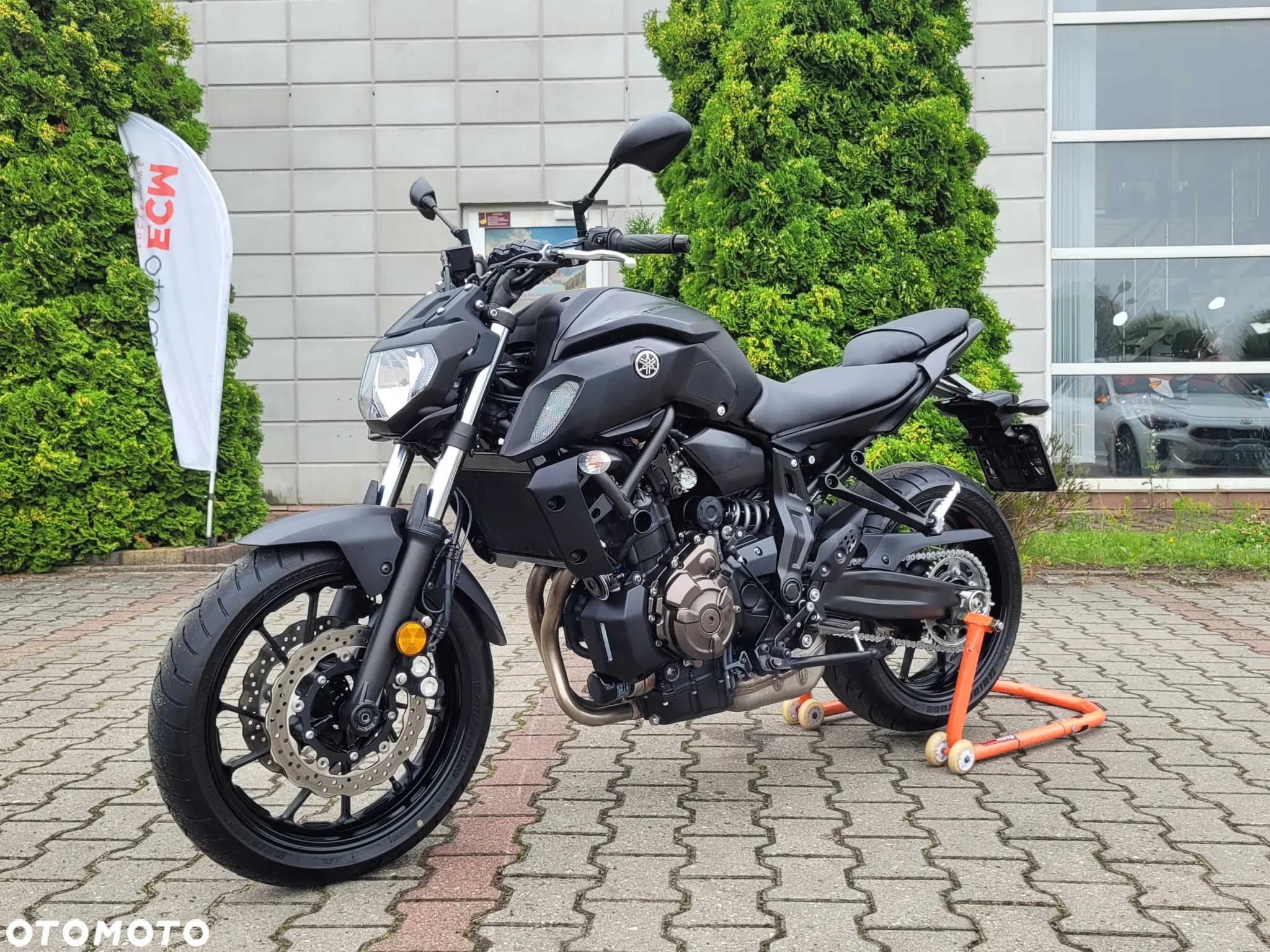 Yamaha MT - 7