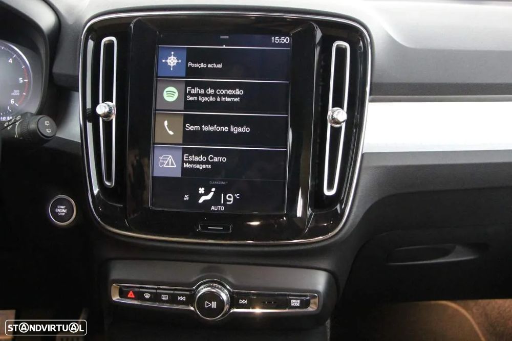 Volvo XC 40 2.0 D3 Momentum Plus - 4