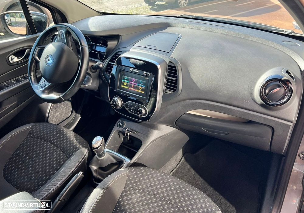 Renault Captur 0.9 TCE Exclusive - 4
